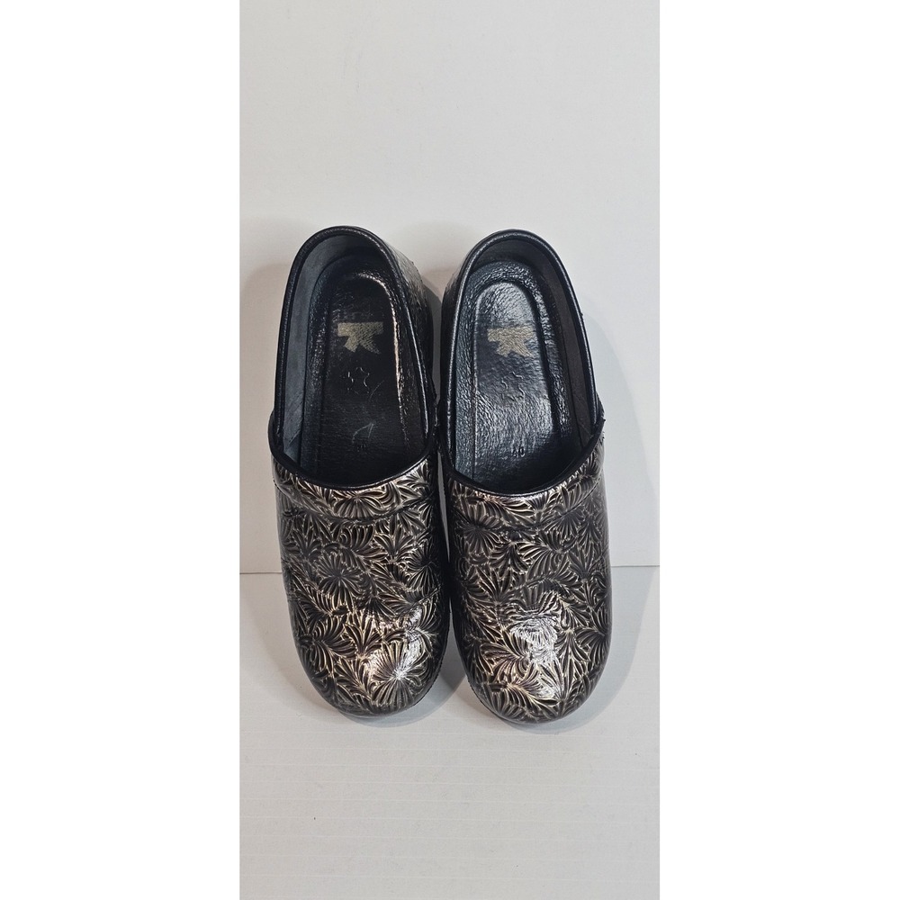 Dansko XP Professional Clogs Womens 40 Black Gold Leather Paisley Doodle